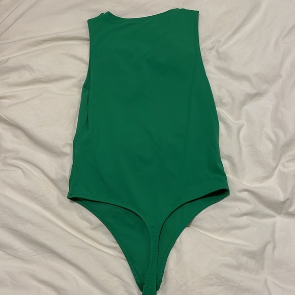 Babaton High Neck Bodysuit - Picture 4 of 5